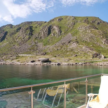 Lofoten Semesterbostad *